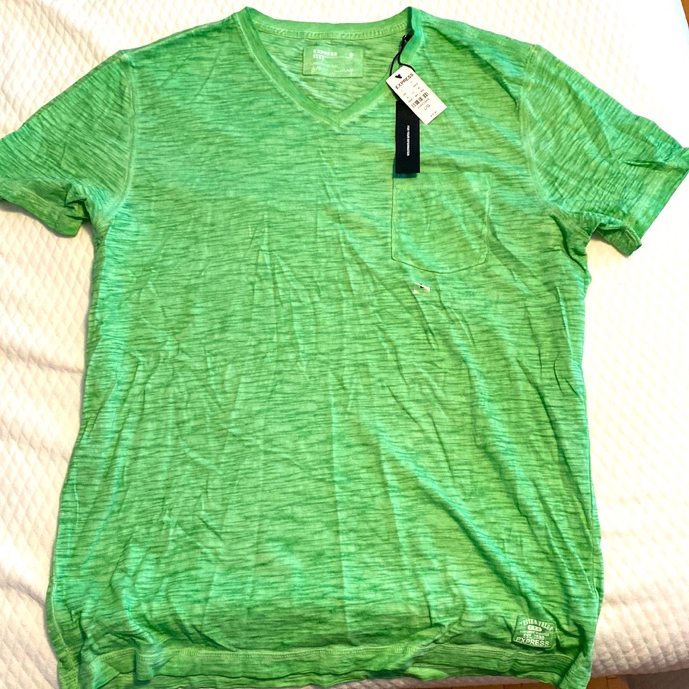 Men’s Vneck Tee